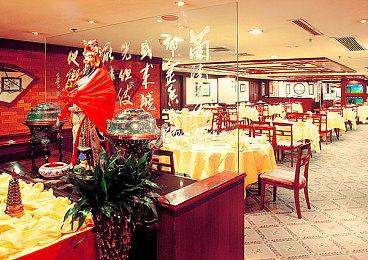 国产末日高空生存游戏《流亡云端》上架Steam